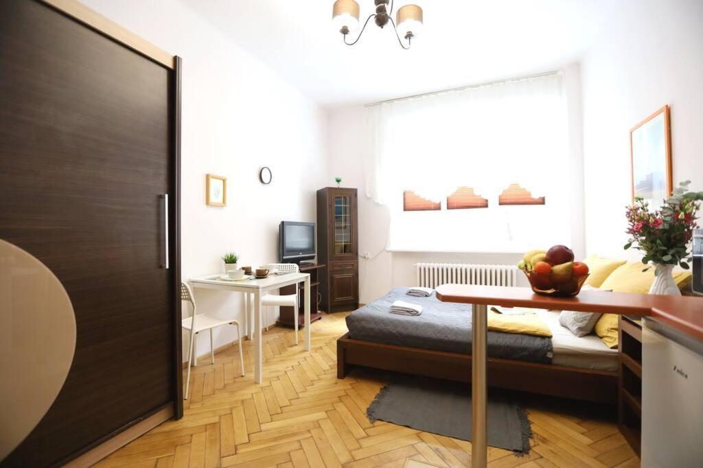 Batorego Cosy Apartment Cracovia Esterno foto