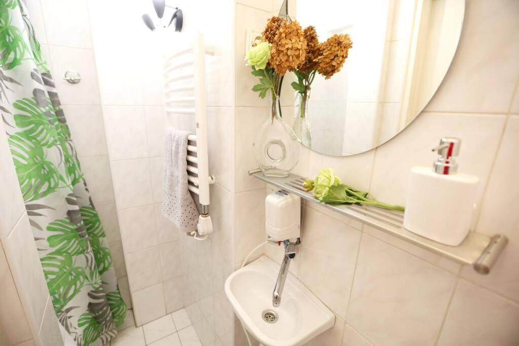 Batorego Cosy Apartment Cracovia Esterno foto